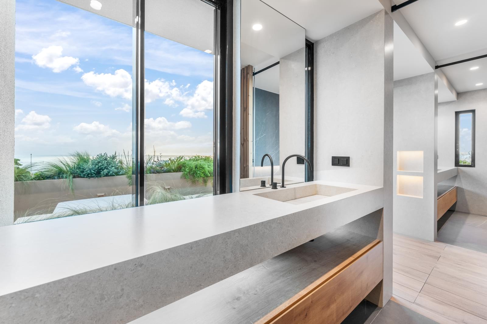 4 Bedroom Villa/Townhouse's Image 44