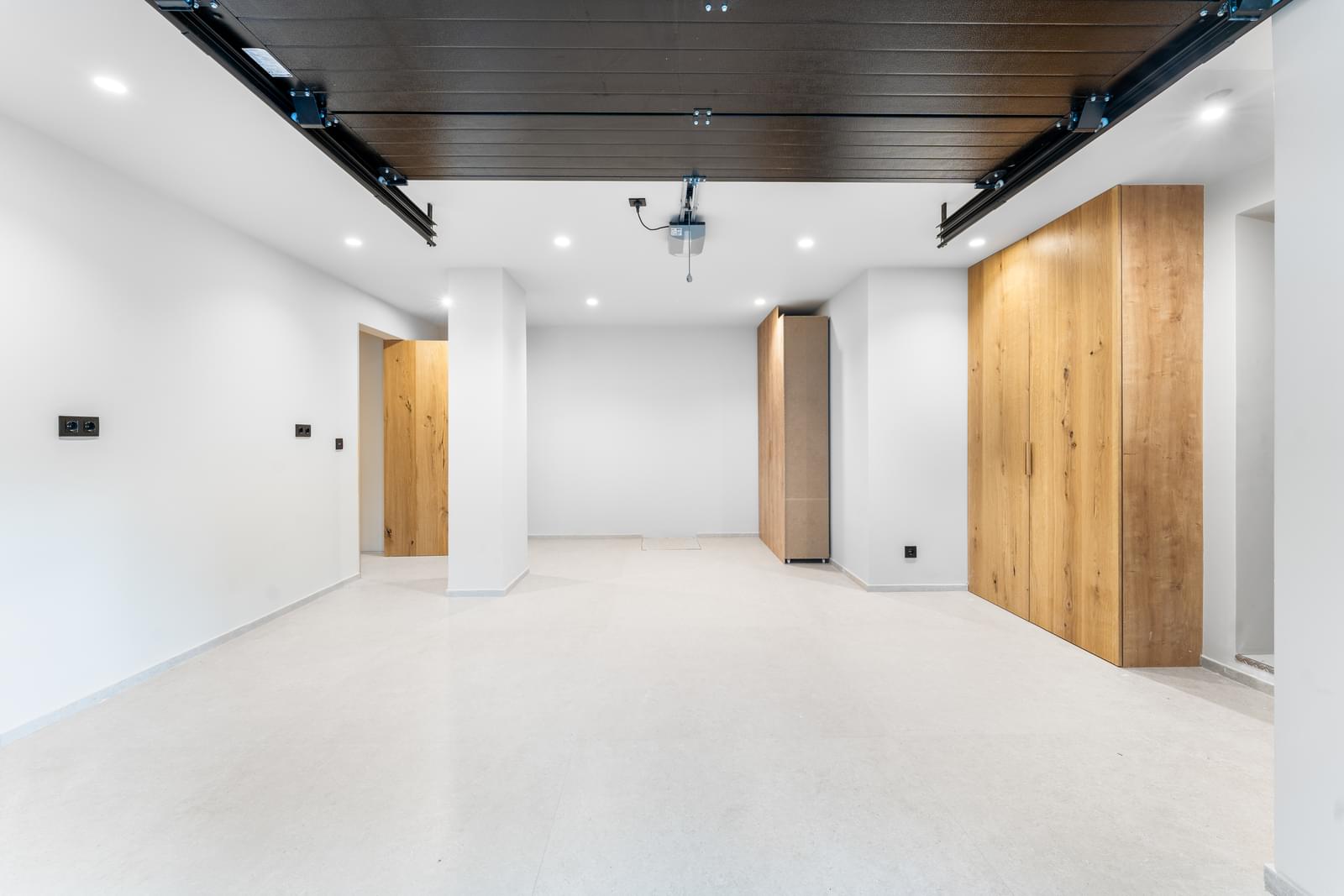 4 Bedroom Villa/Townhouse's Image 61