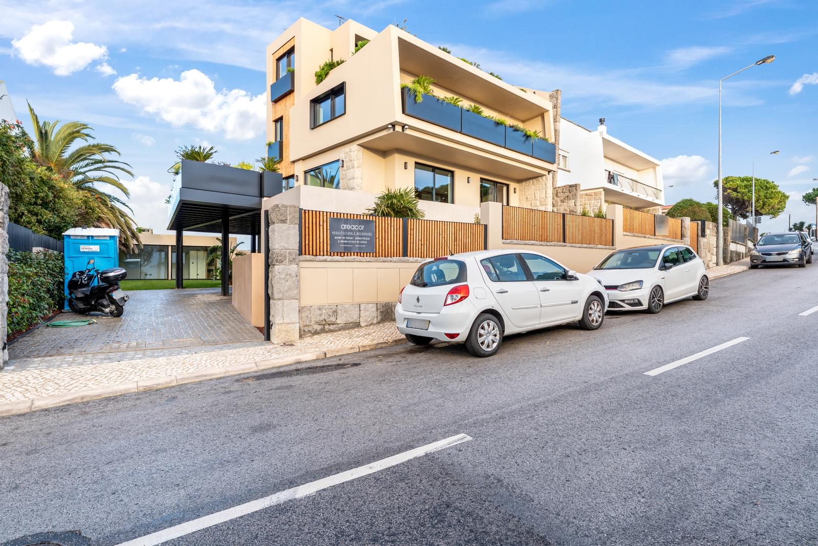 4 Bedroom Villa/Townhouse's Image 7