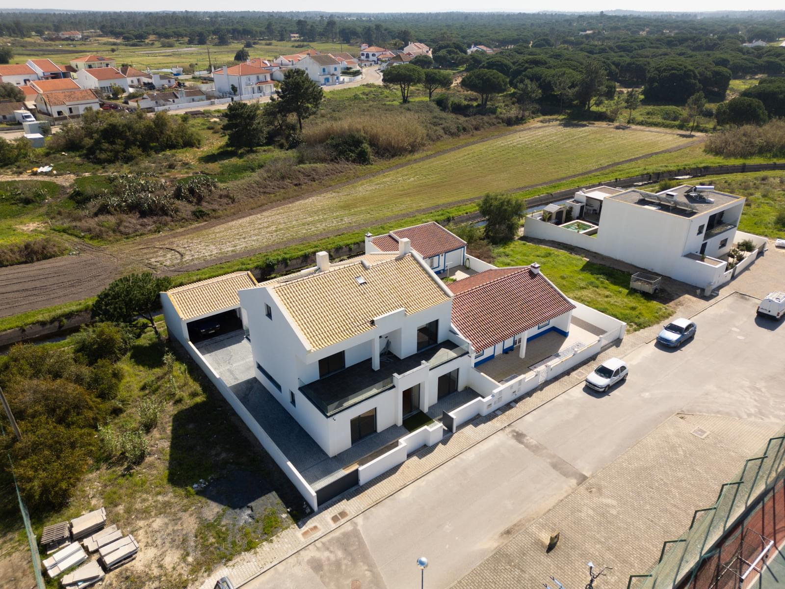 4 Bedroom Villa/Townhouse's Image 32