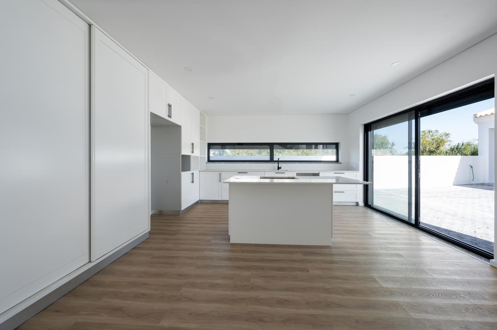 4 Bedroom Villa/Townhouse's Image 12