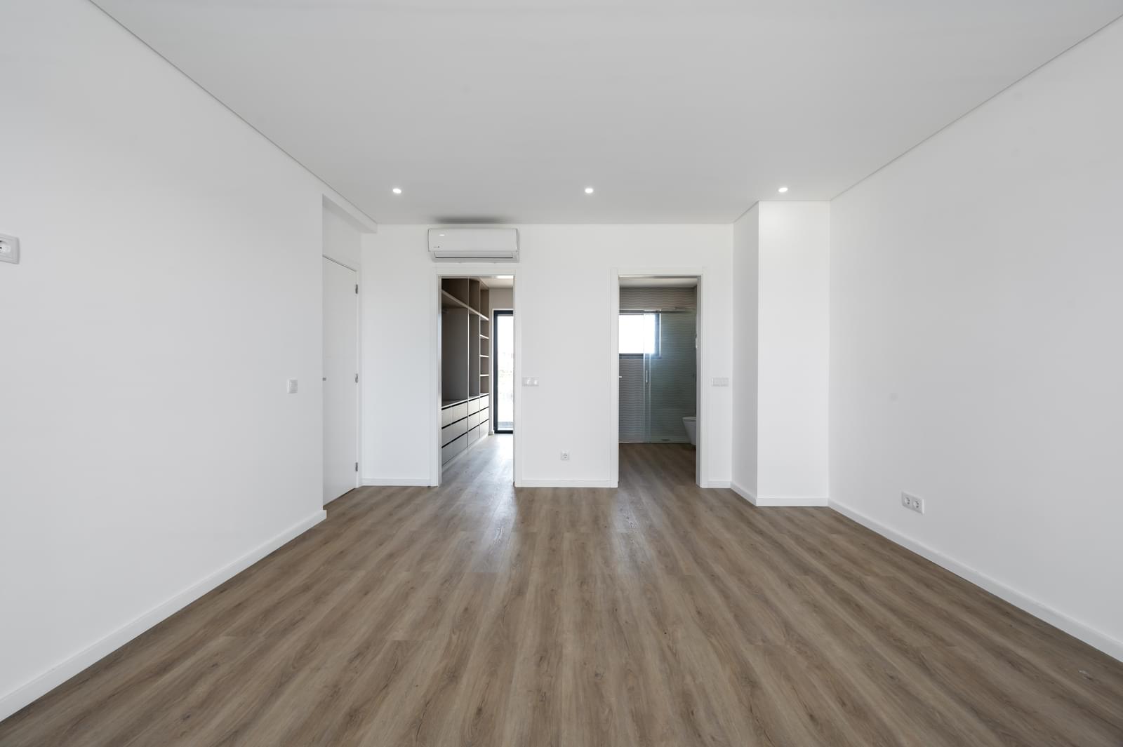 4 Bedroom Villa/Townhouse's Image 28