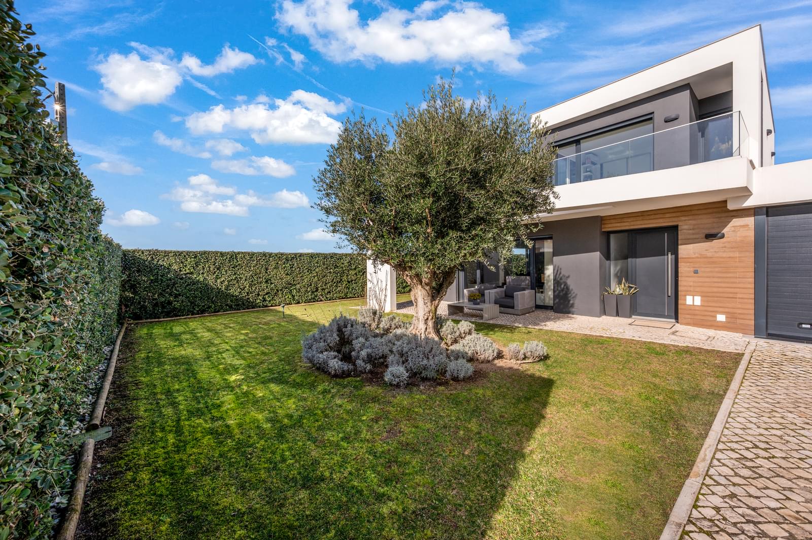 3 Bedroom Villa/Townhouse's Image 10