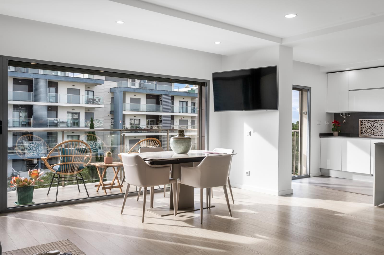 Penthouse T3 com vista, Aroeira, Almada - Imagem 14