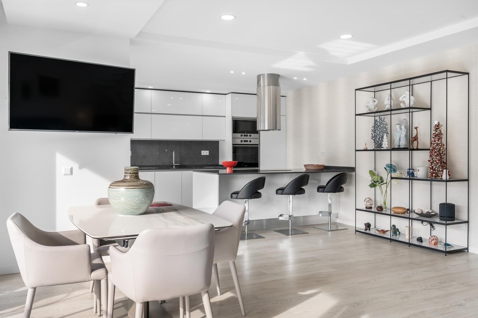 Penthouse T3 com vista, Aroeira, Almada - Imagem 15