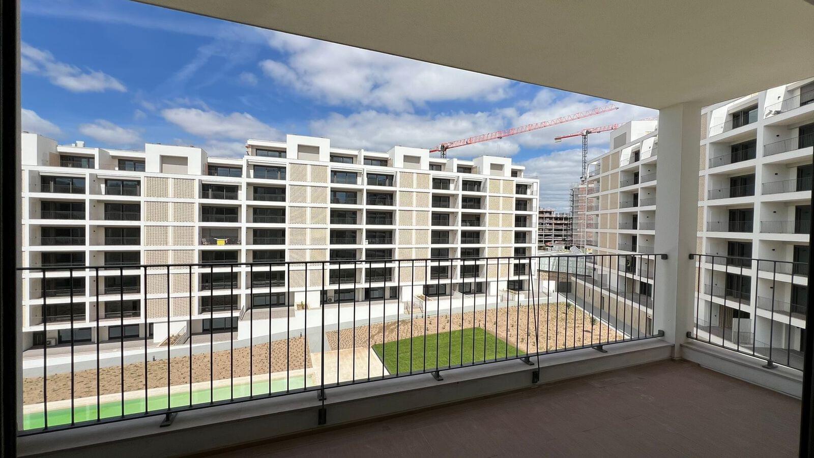 Apartamento T4 com piscina, Loures - Imagem 2
