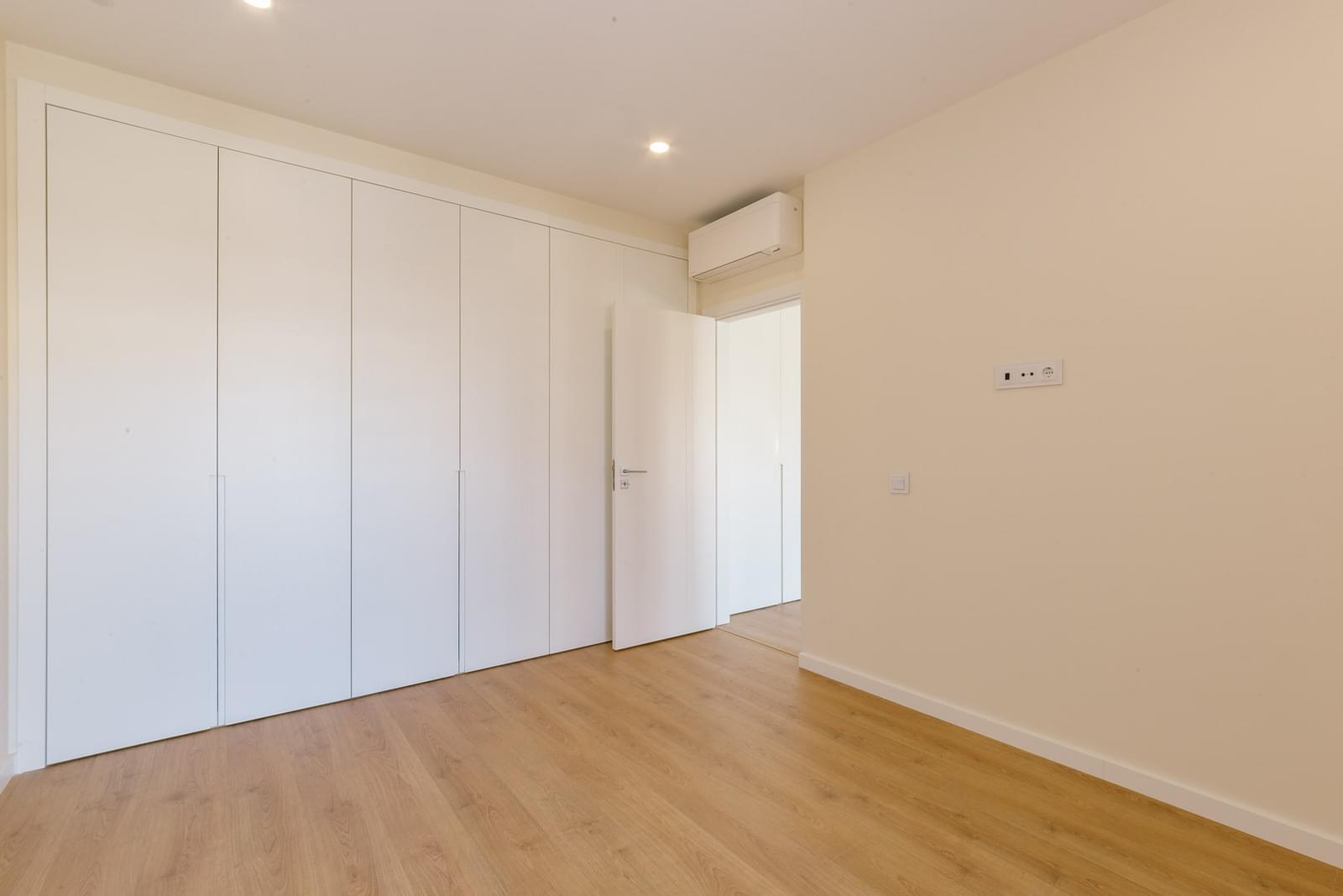 Duplex T4 com jardim, Alcochete - Imagem 16