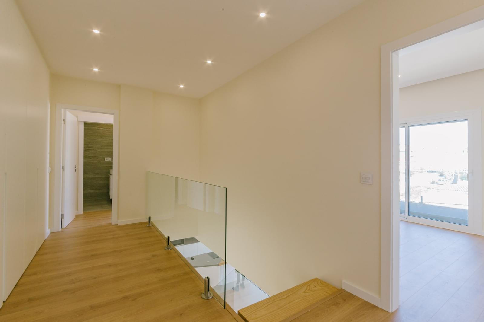 Duplex T4 com jardim, Alcochete - Imagem 19