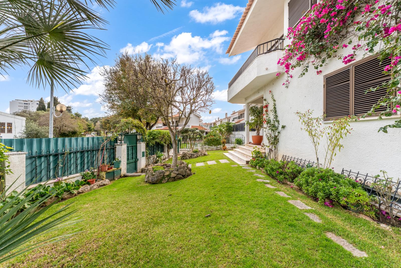 4 Bedroom Villa/Townhouse's Image 8