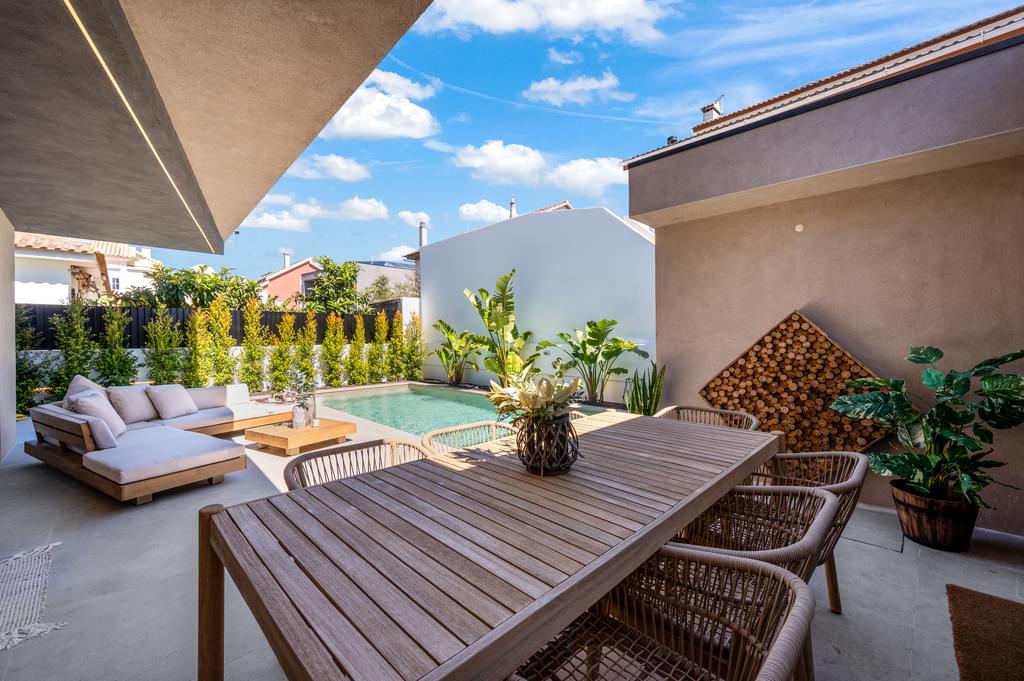 3 Bedroom Detached house with swimming pool, Aroeira, Almada 2609055784