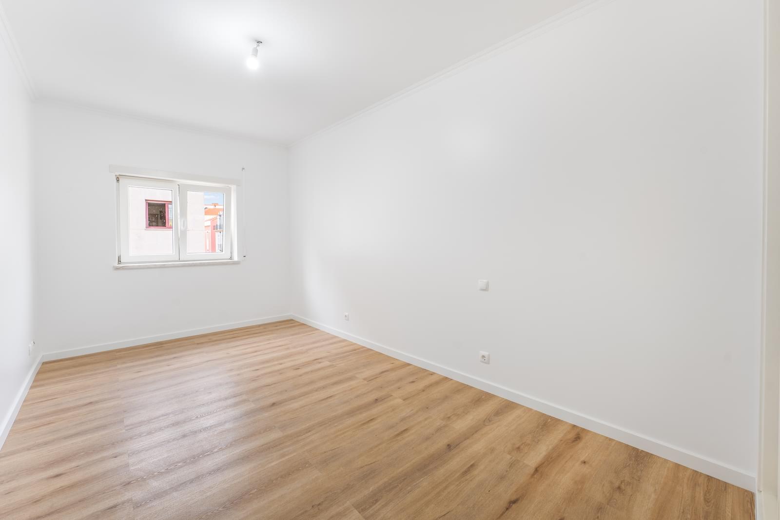 Apartamento T3 com estacionamento, Praça de Espanha, Lisboa - Imagem 13