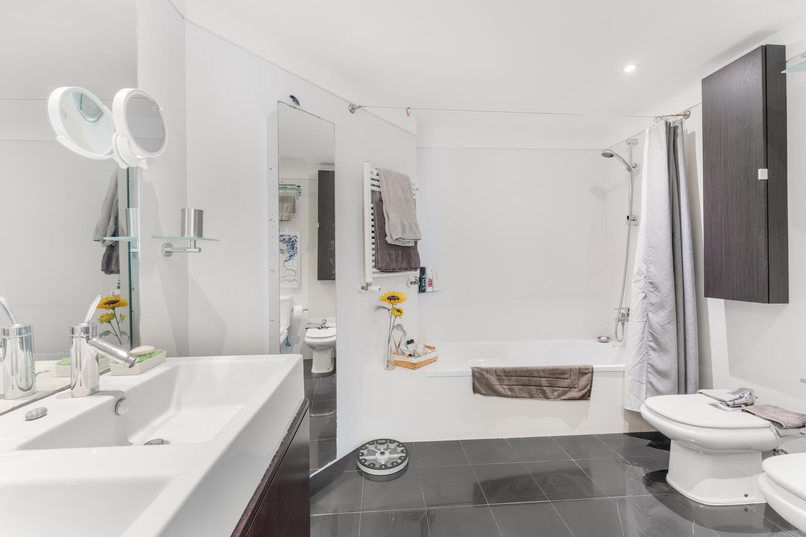 4 Bedroom Apartment/Flat's Image 16