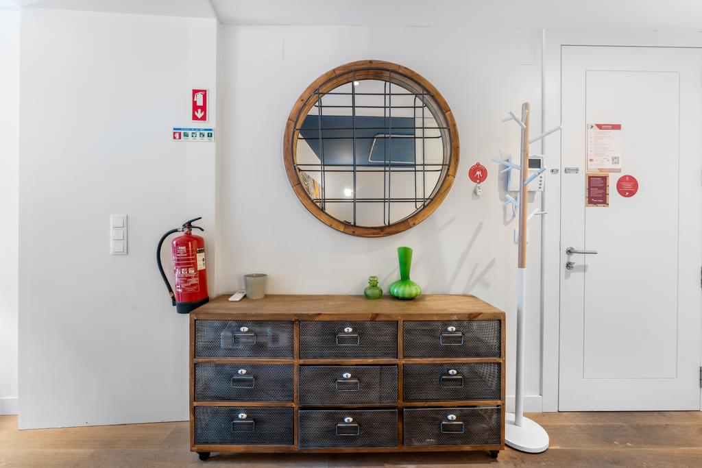 Studio Apartment with a view, Chiado, Lisboa 3836857959