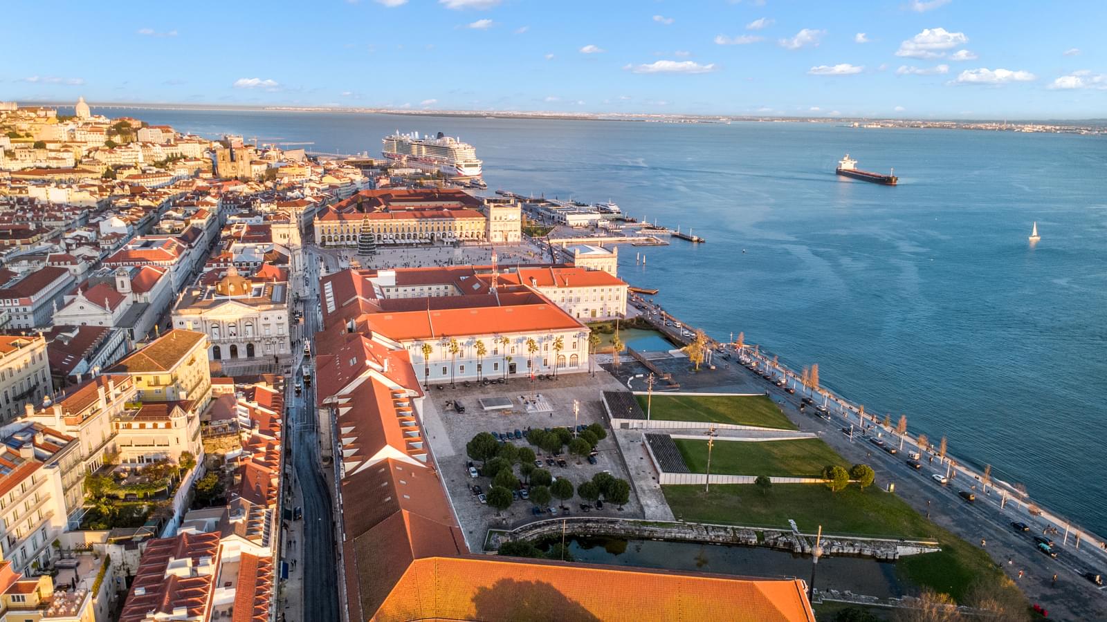 Apartamento T0 + 1 com vista, Chiado, Lisboa - Imagem 24