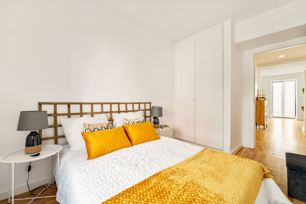2 Bedroom Apartment in QUARTIER 100, Praça de Espanha, Lisboa