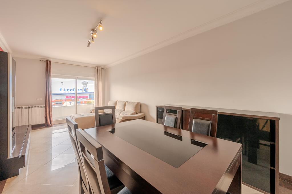 2 Bedroom Apartment with parking, Montijo 962056014