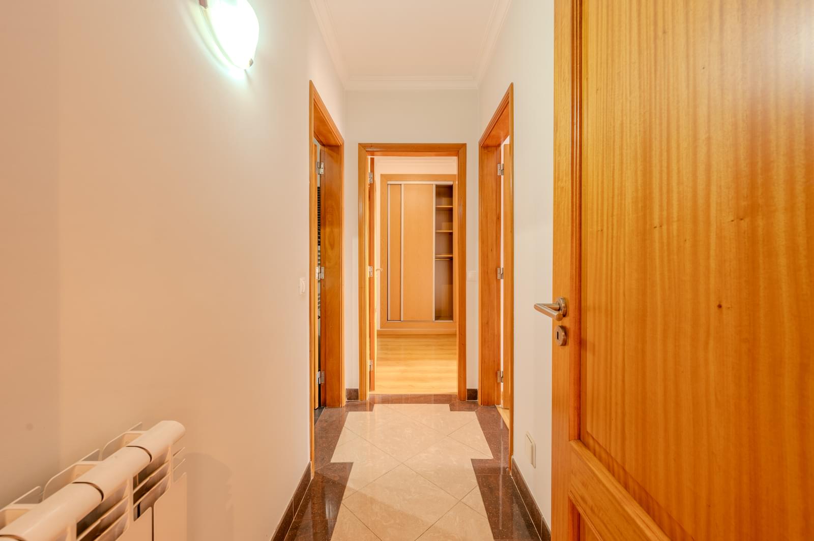 Apartamento T2 com estacionamento, Montijo - Imagem 17