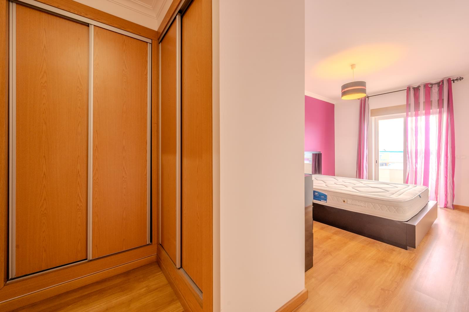 Apartamento T2 com estacionamento, Montijo - Imagem 19