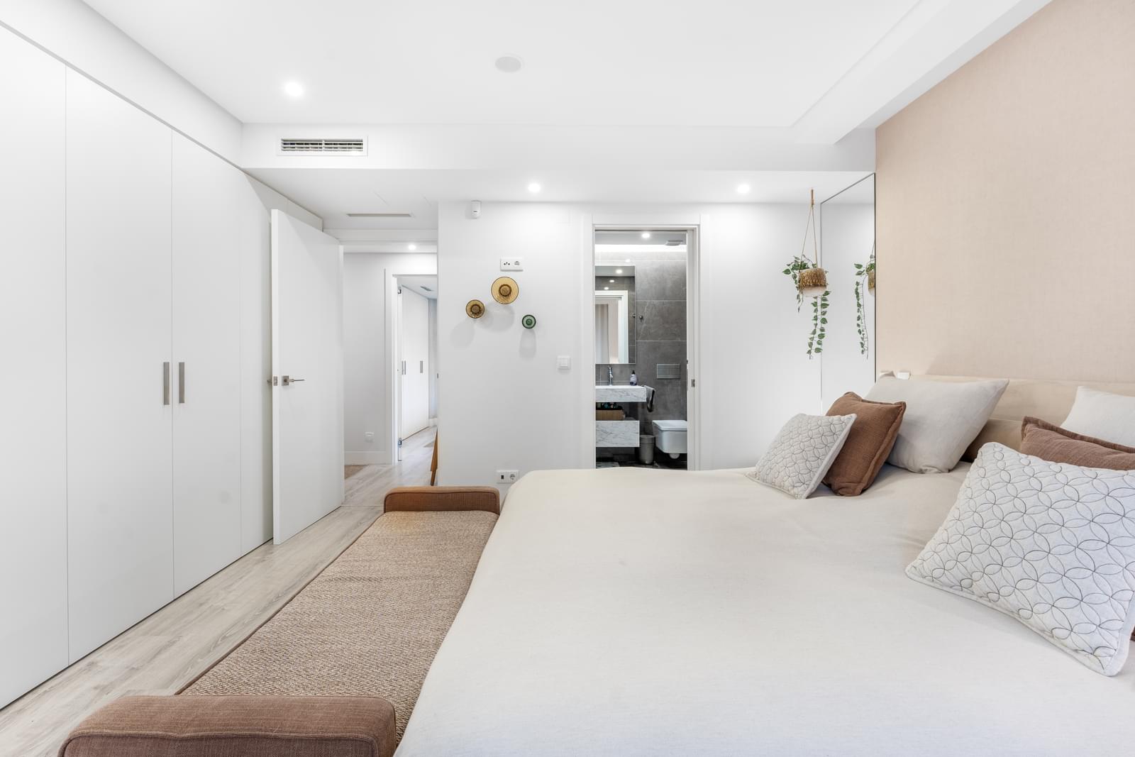 3 Bedroom Apartment/Flat's Image 10