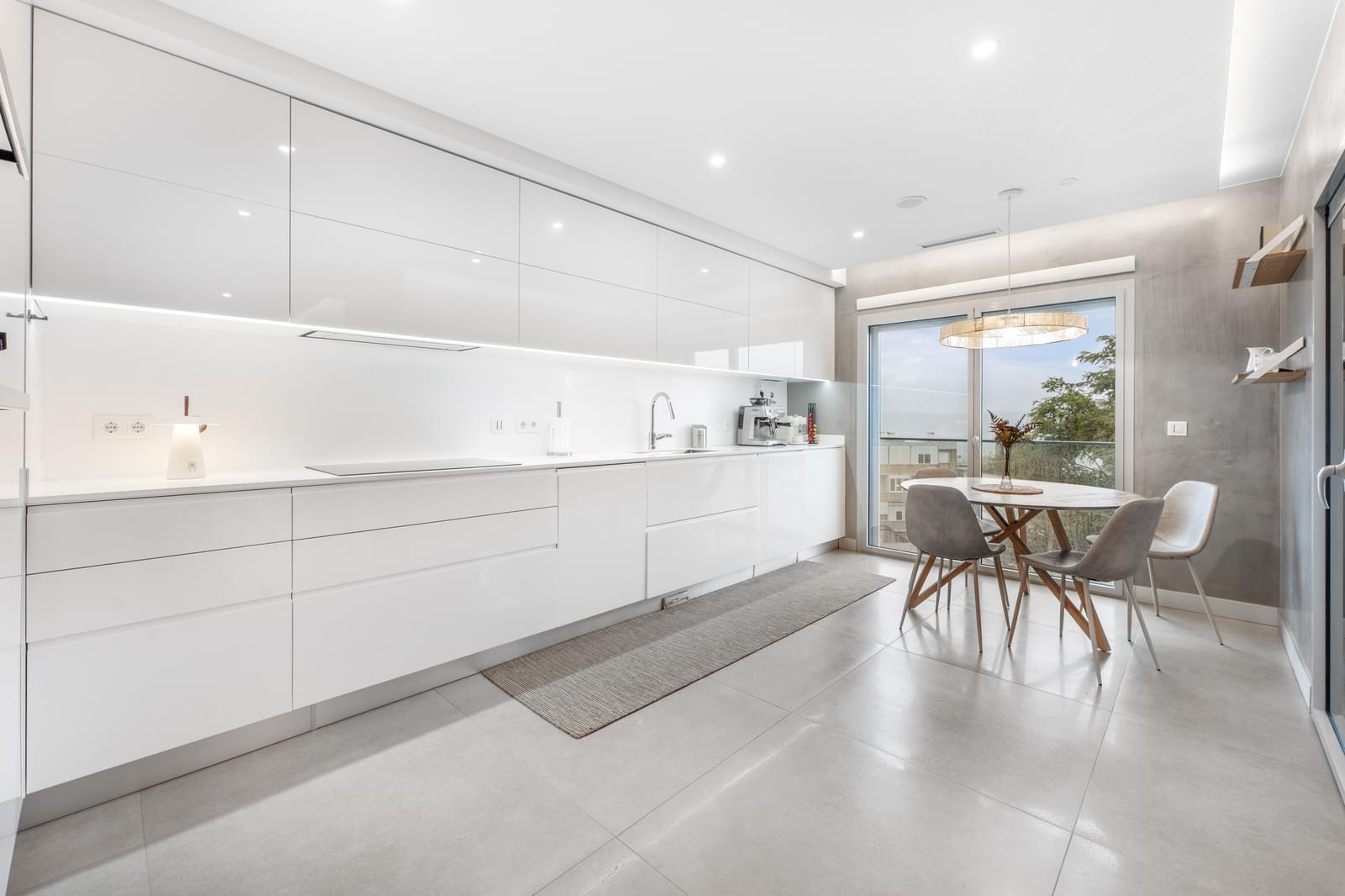 3 Bedroom Apartment/Flat's Image 4