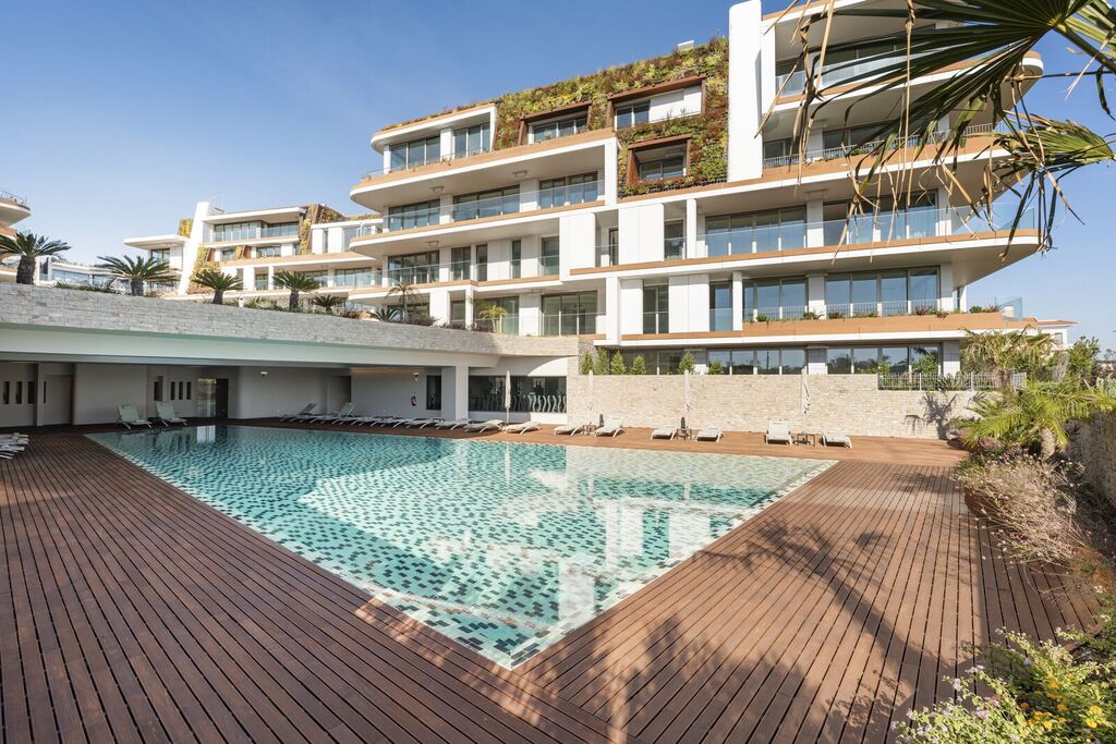 3 Bedroom Apartment with swimming pool, Centro Cascais, Cascais