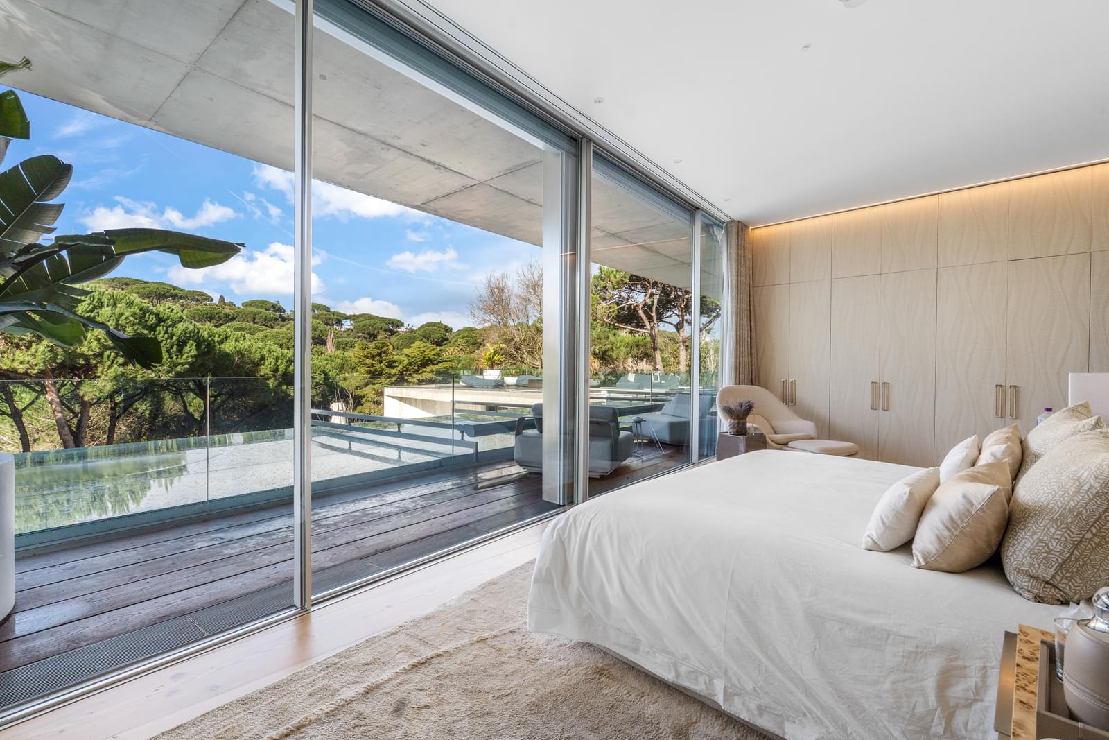 8 Bedroom Villa/Townhouse's Image 30