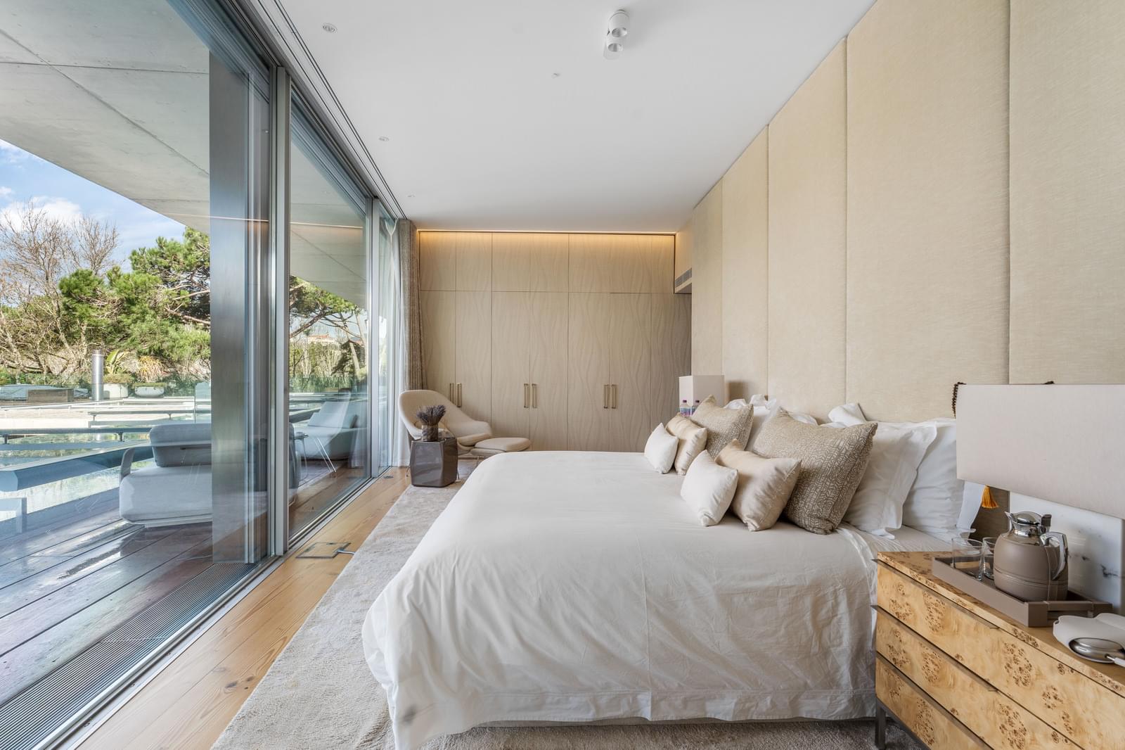 8 Bedroom Villa/Townhouse's Image 31
