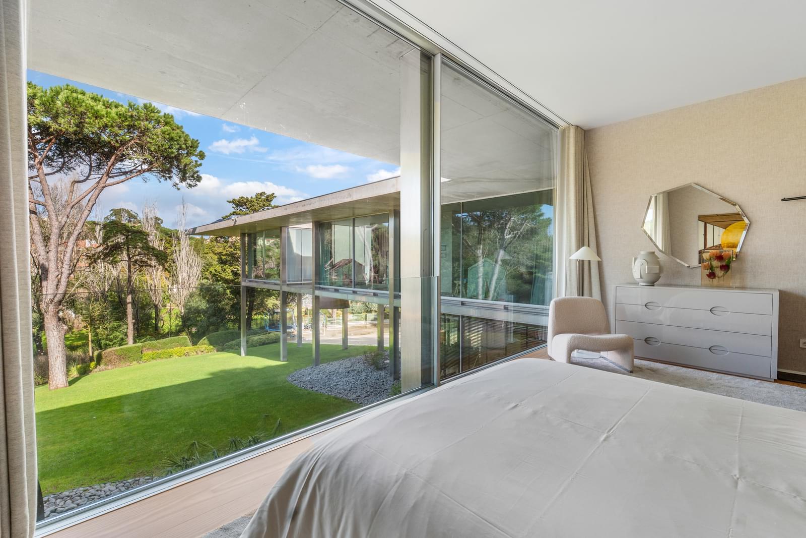 8 Bedroom Villa/Townhouse's Image 42
