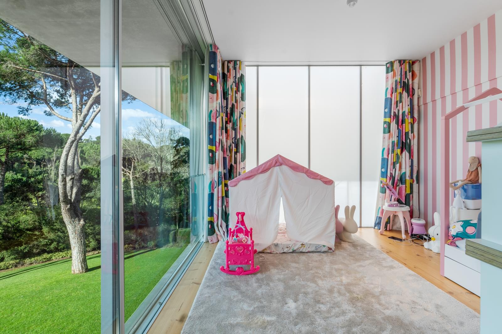 8 Bedroom Villa/Townhouse's Image 51