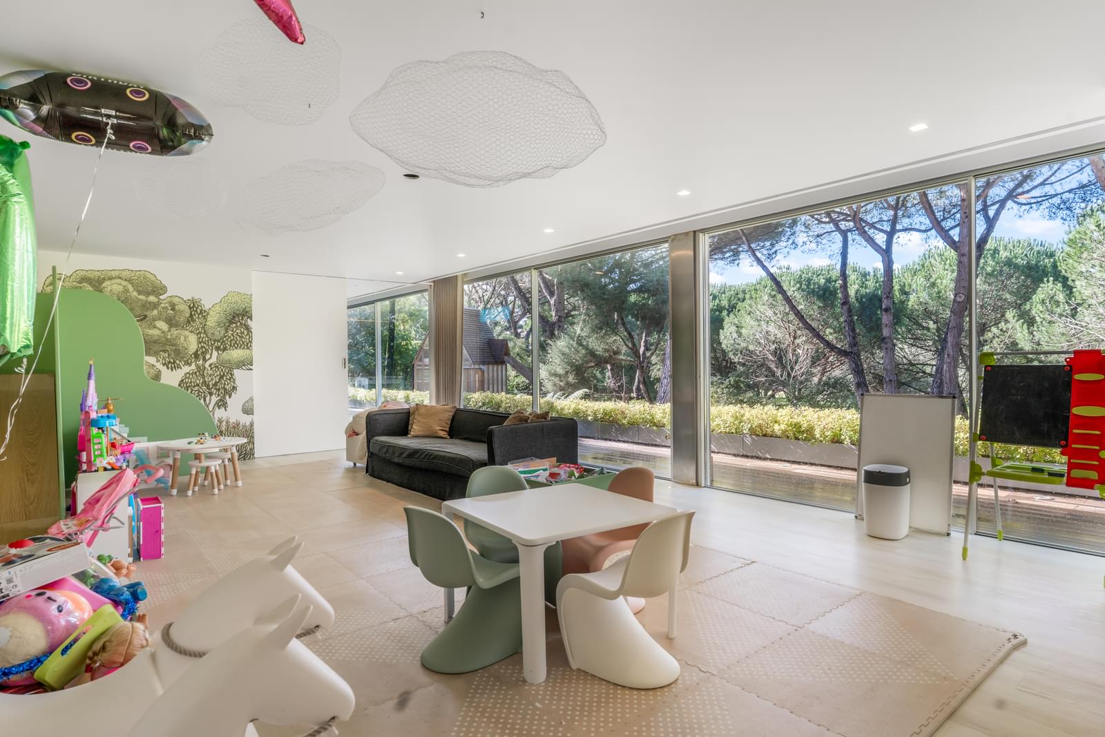 8 Bedroom Villa/Townhouse's Image 57