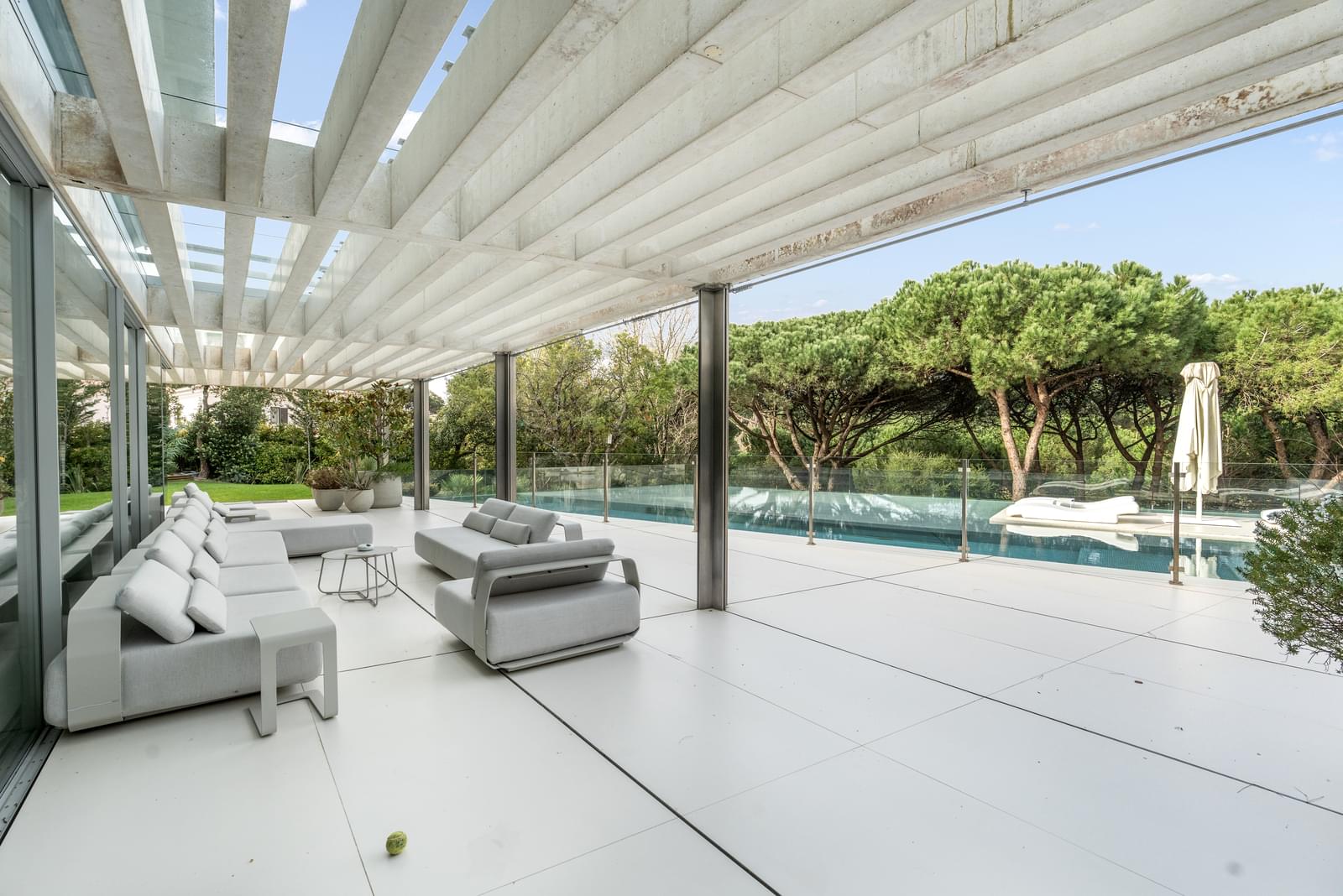 8 Bedroom Villa/Townhouse's Image 75