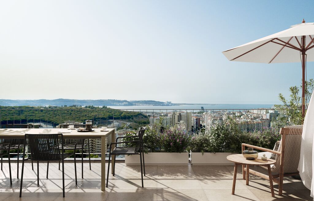 2 Bedroom Apartment with parking, Miraflores, Oeiras