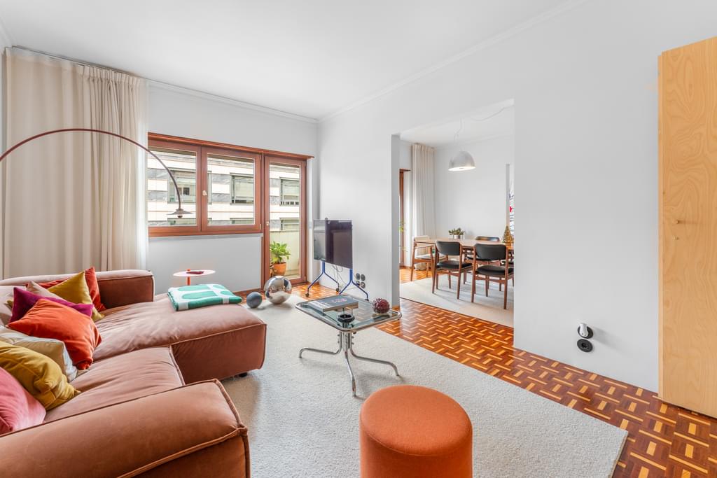 3 Bedroom Apartment with parking, Lisboa 2760410098