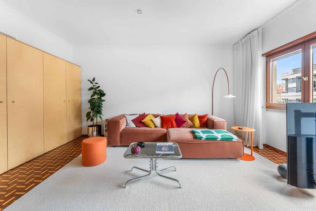 3 Bedroom Apartment with parking, Lisboa 2760410098