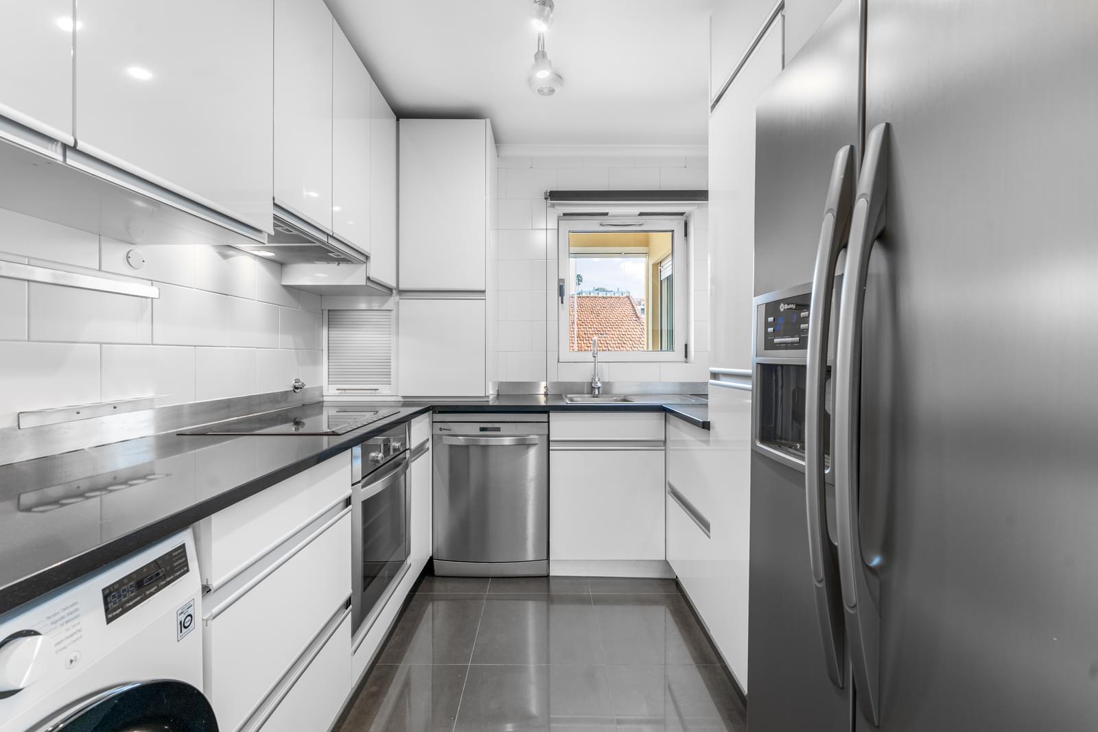 2 Bedroom Apartment/Flat's Image 3