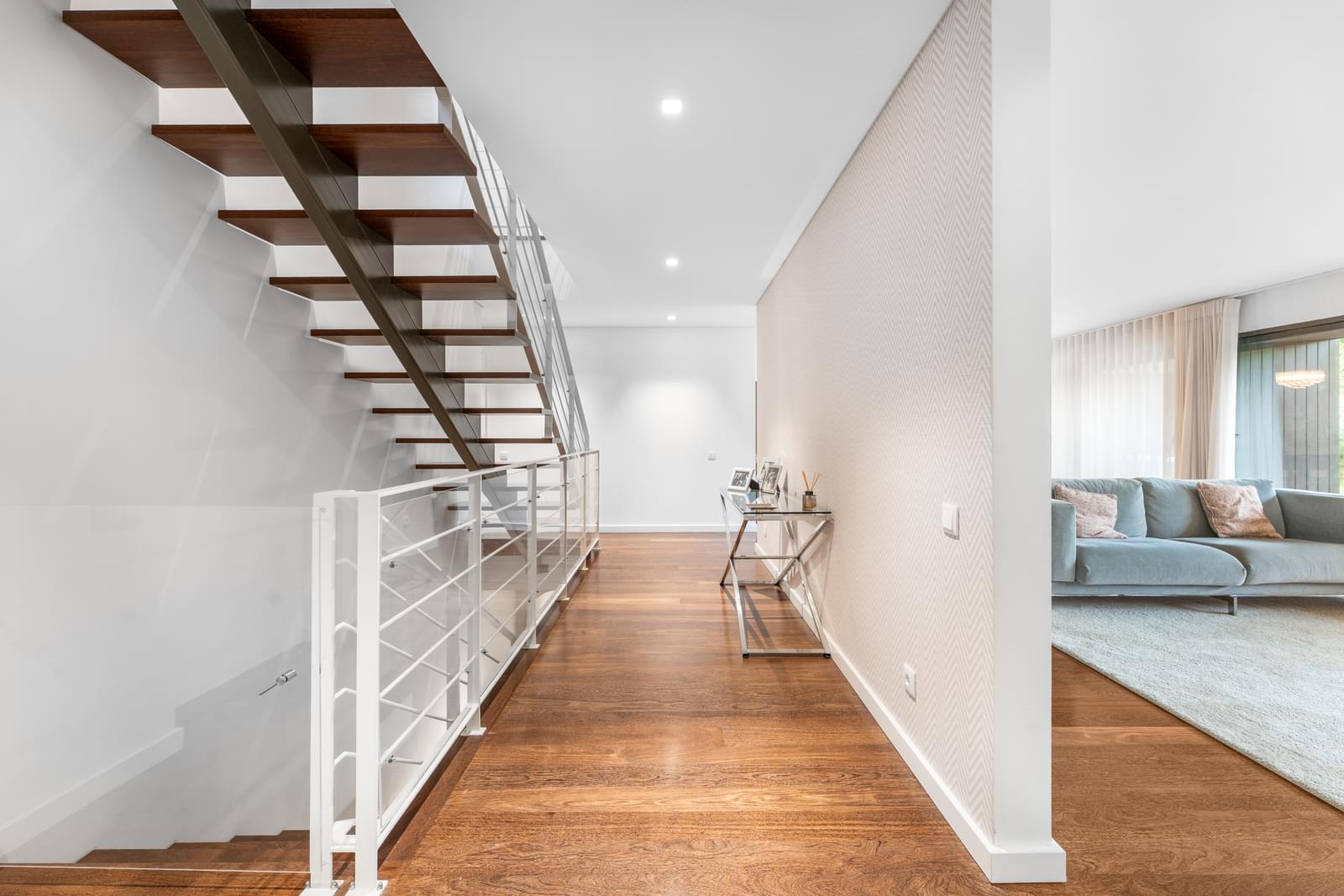 4 Bedroom Villa/Townhouse's Image 6