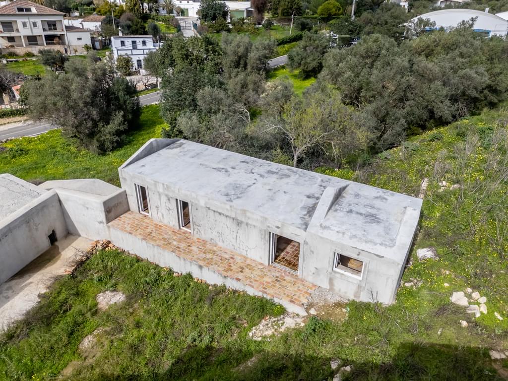 9 Bedroom House with garden, Faro 3847505823