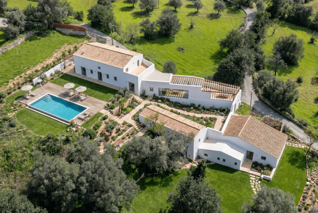 9 Bedroom House with garden, Faro 3847505823