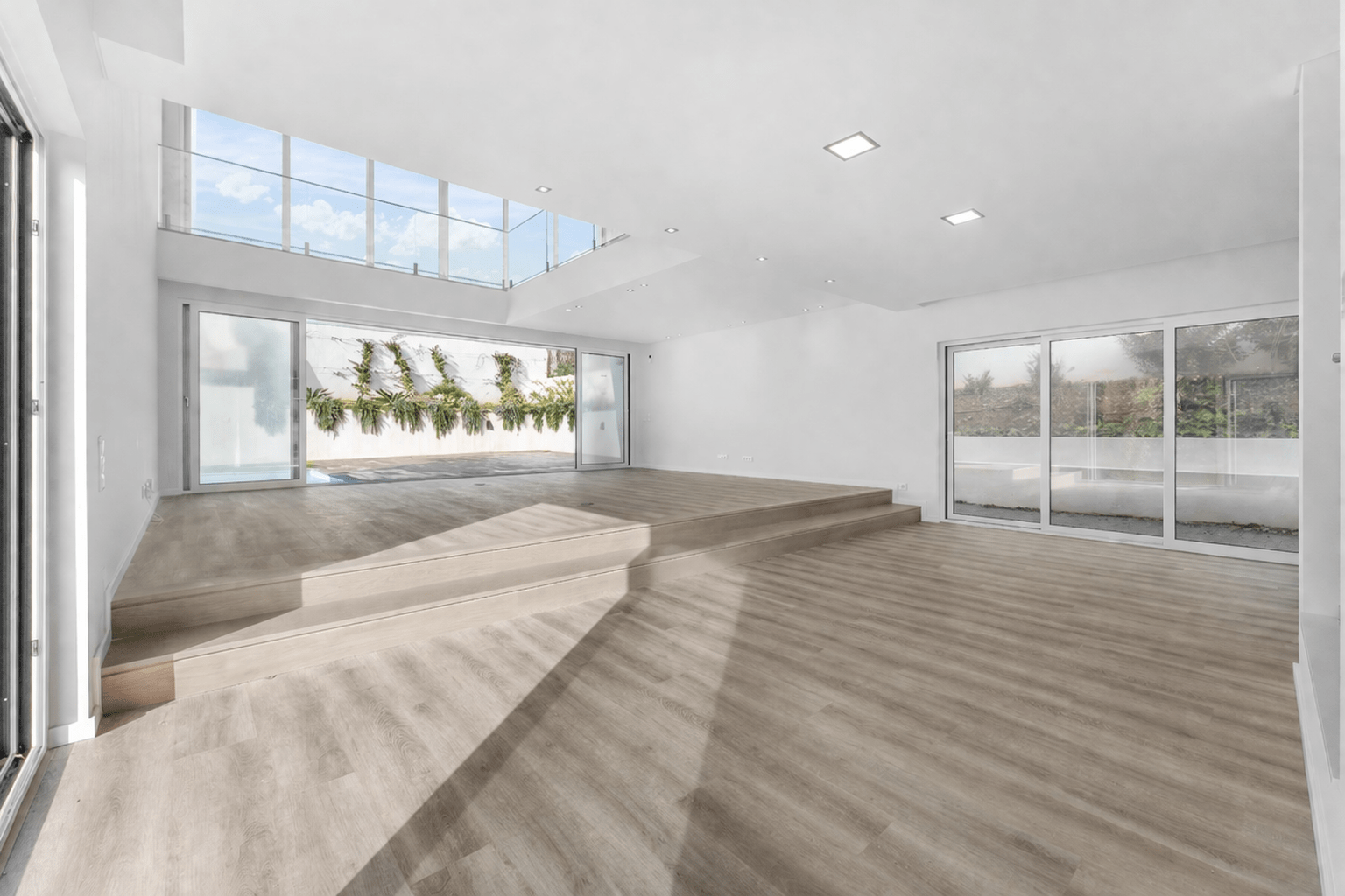 4 Bedroom Villa/Townhouse's Image 6