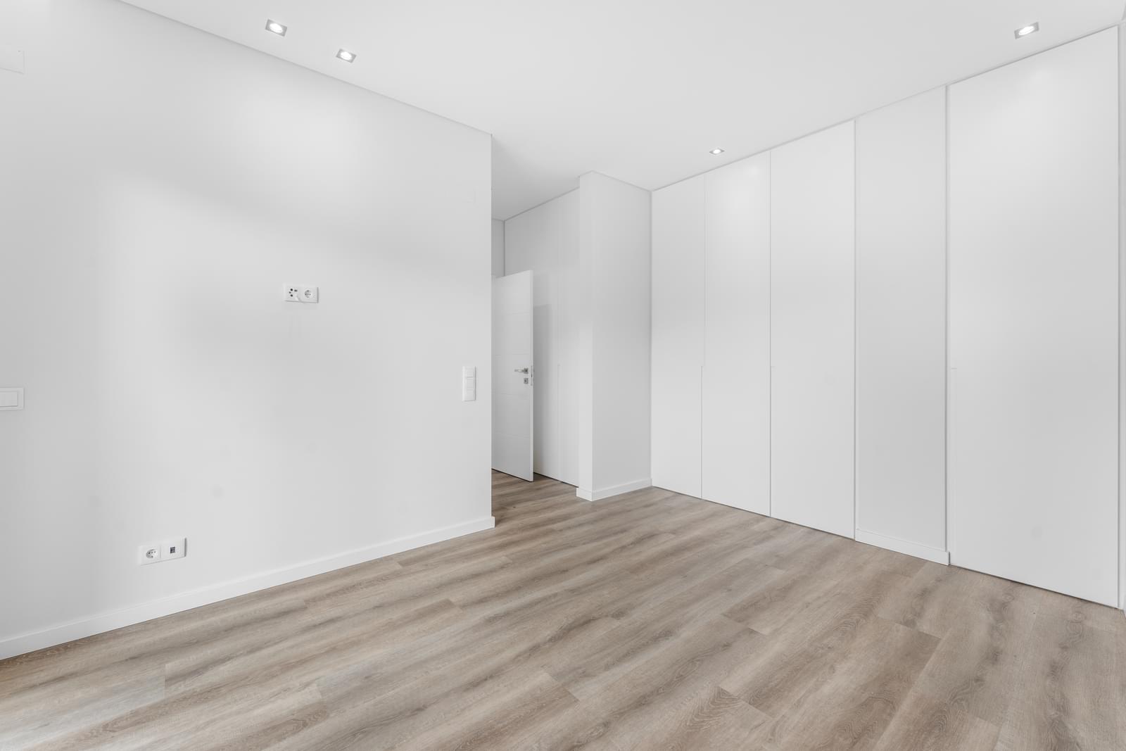 4 Bedroom Villa/Townhouse's Image 21
