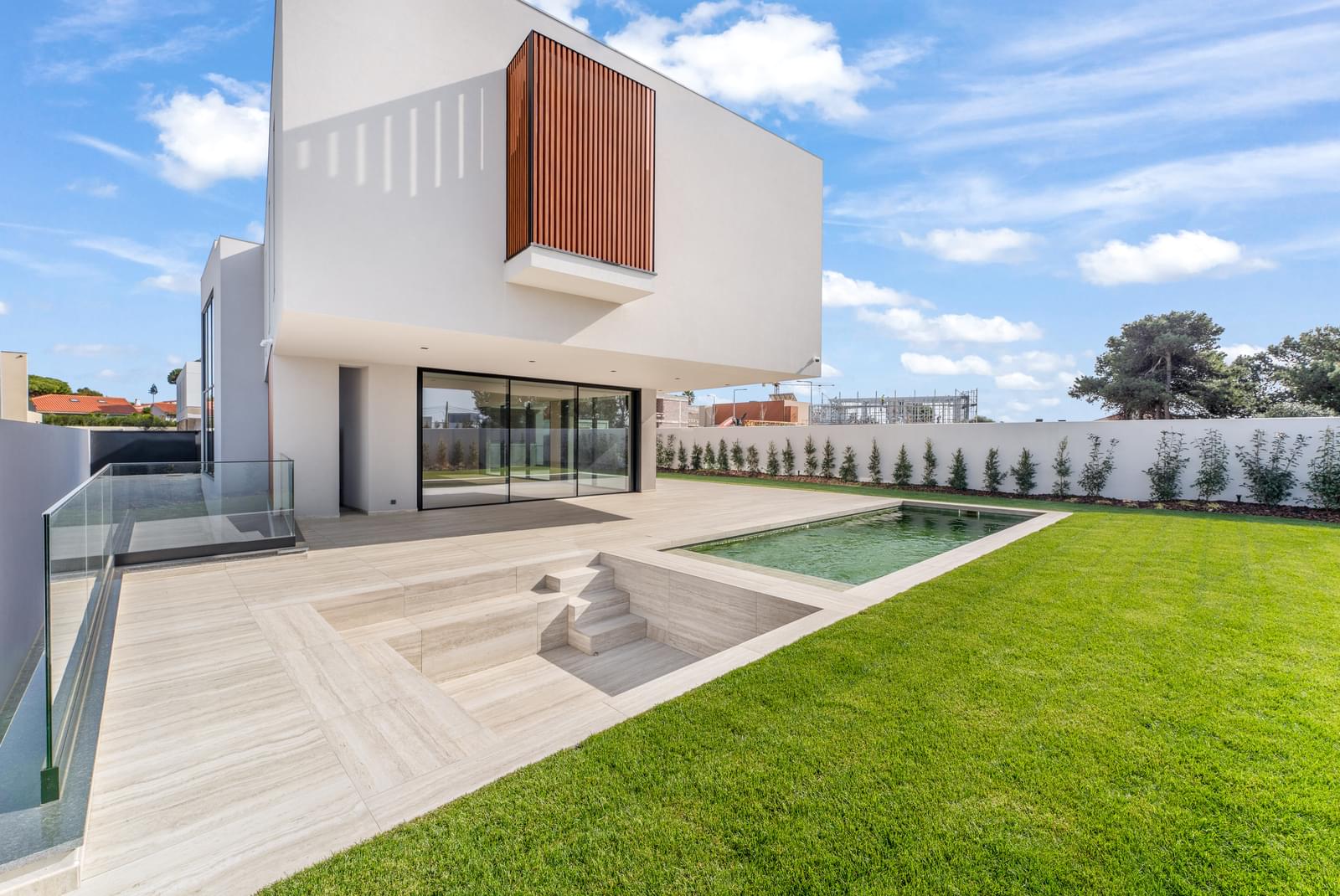 5 Bedroom Villa/Townhouse's Image 3