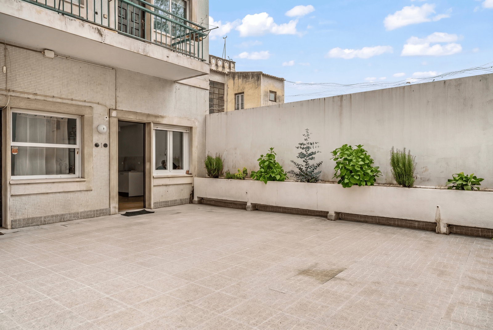 1 Bedroom Apartment with balcony, Príncipe Real, Lisboa - Image 24