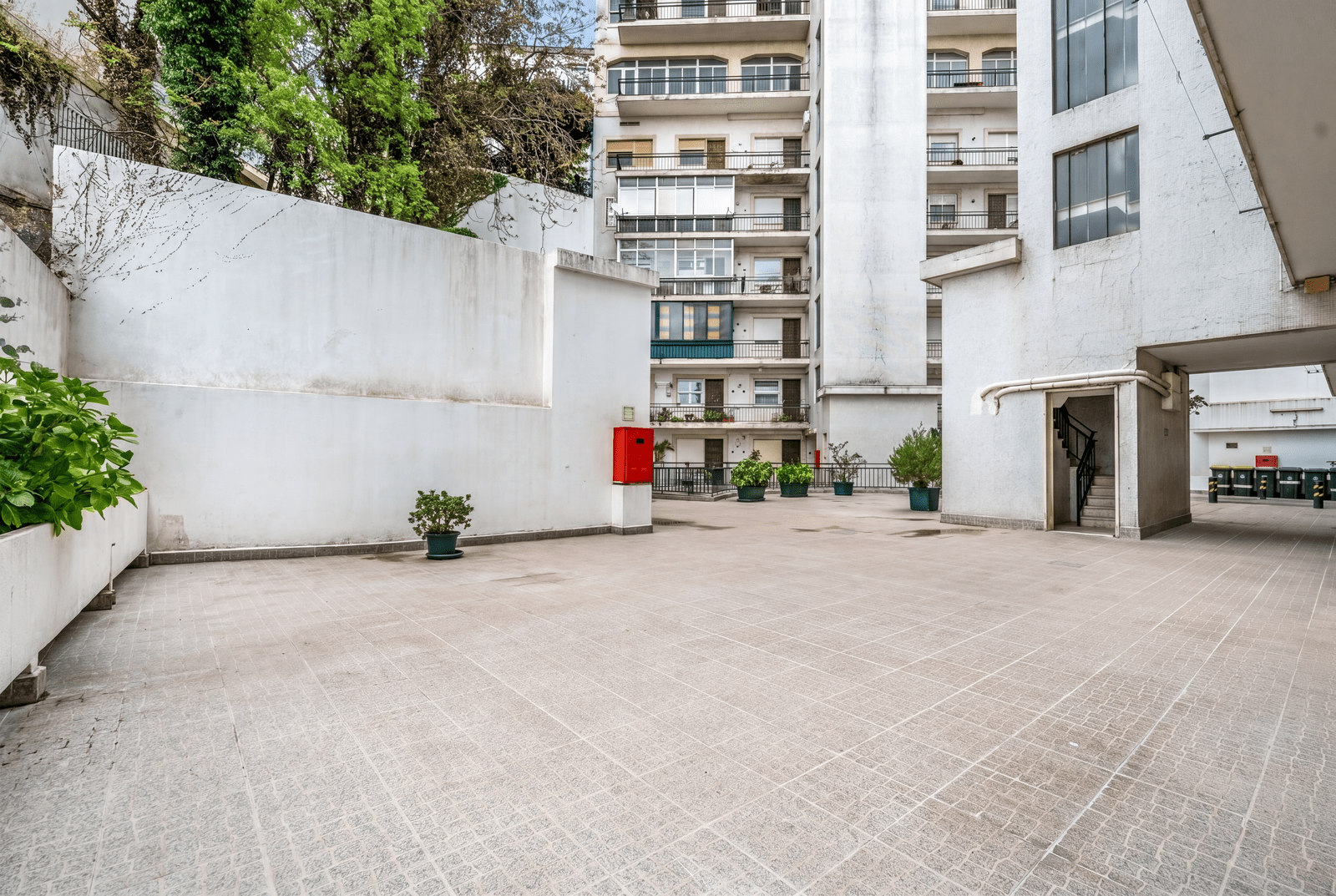 1 Bedroom Apartment with balcony, Príncipe Real, Lisboa - Image 26