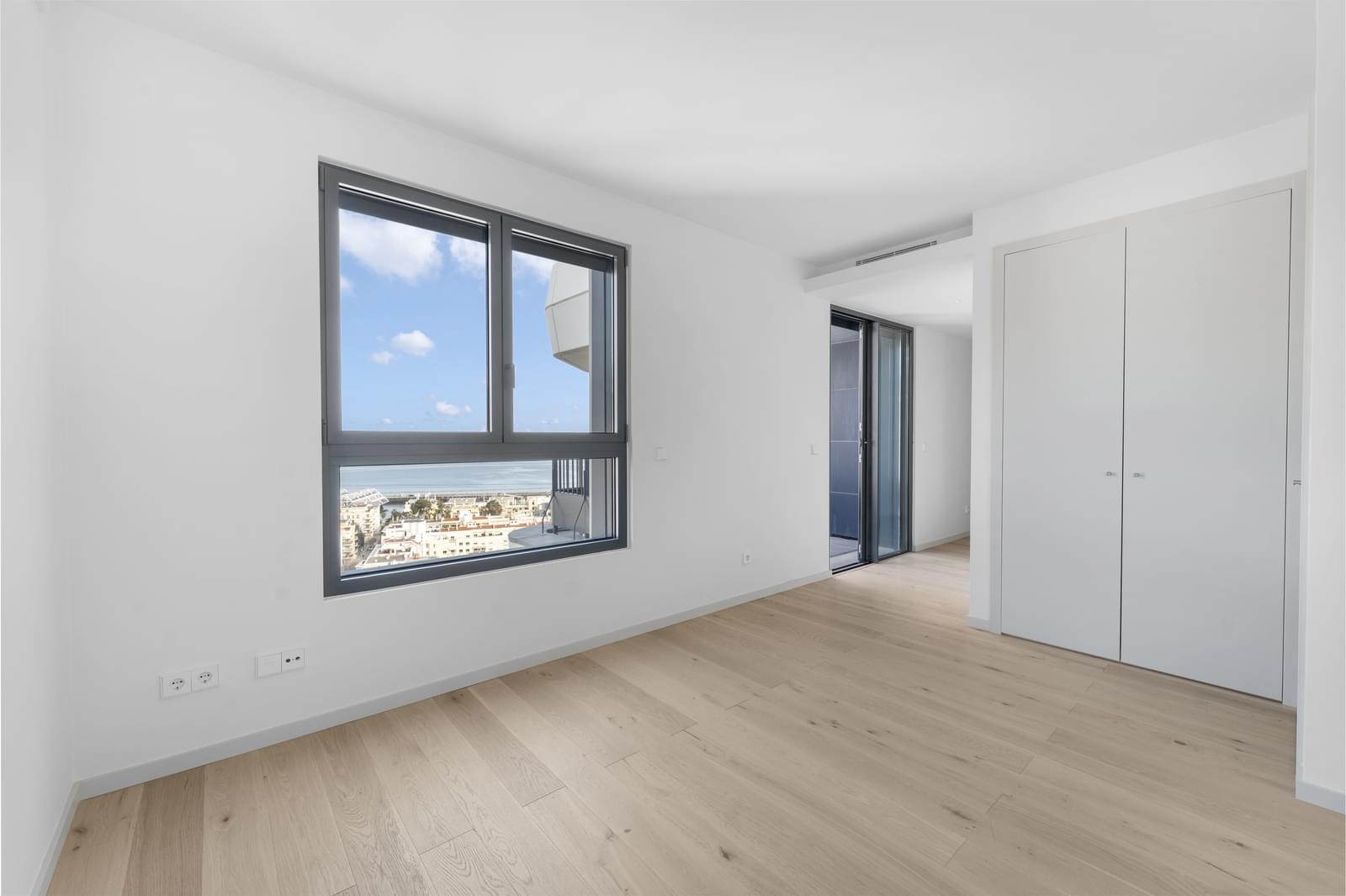 3 Bedroom Apartment/Flat's Image 8