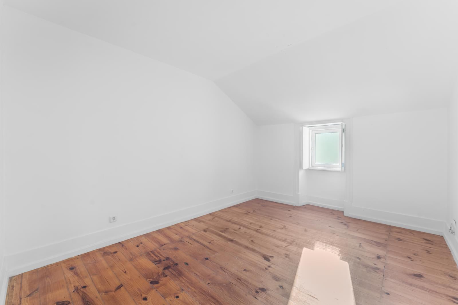 2 Bedroom Apartment with a view, Estrela, Lisboa - Image 12