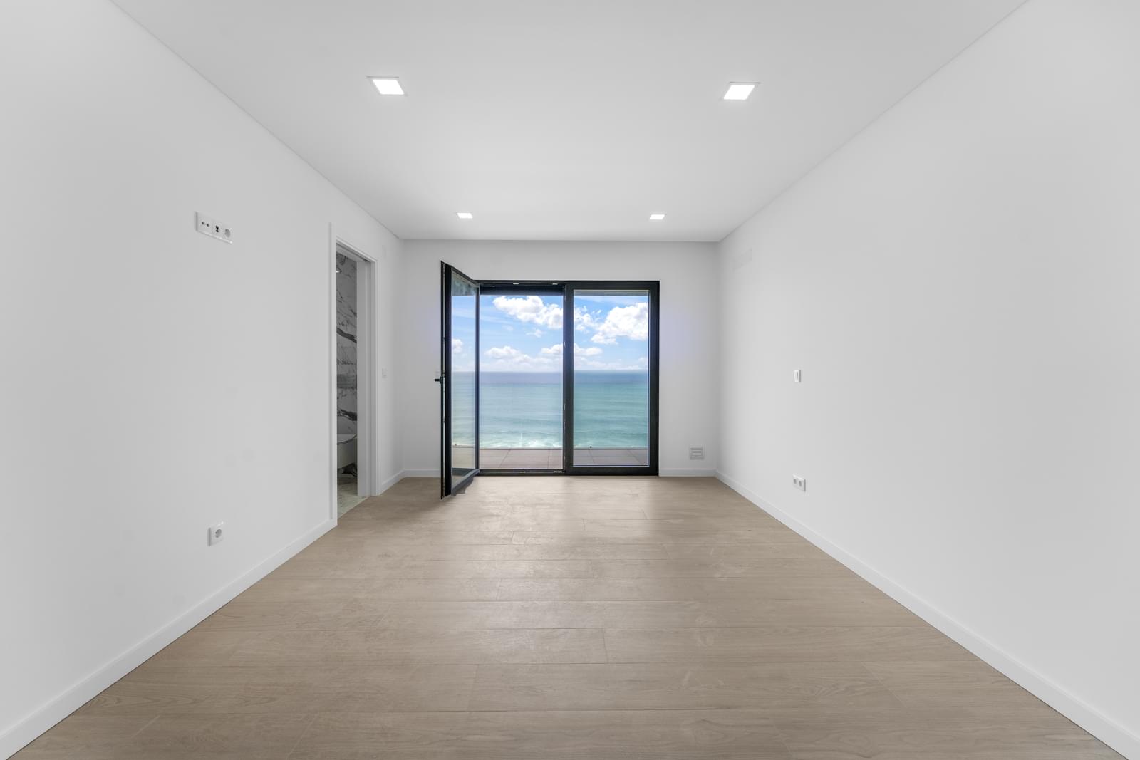 3 Bedroom Villa/Townhouse's Image 15