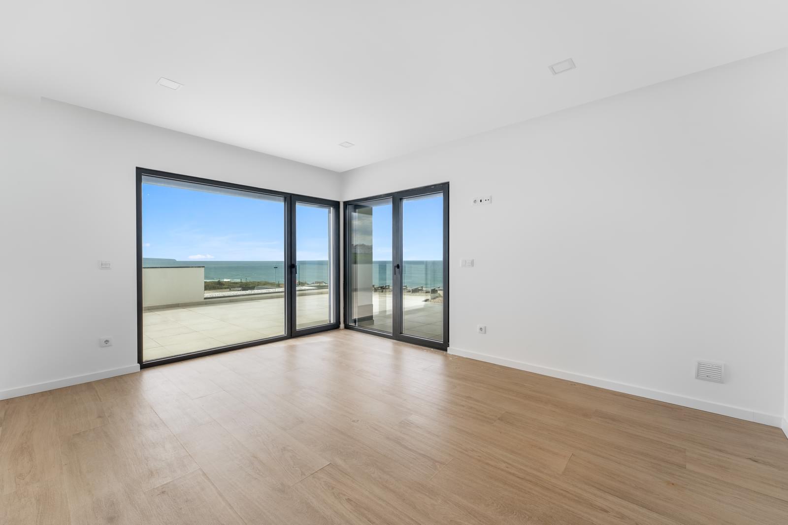 3 Bedroom Villa/Townhouse's Image 6