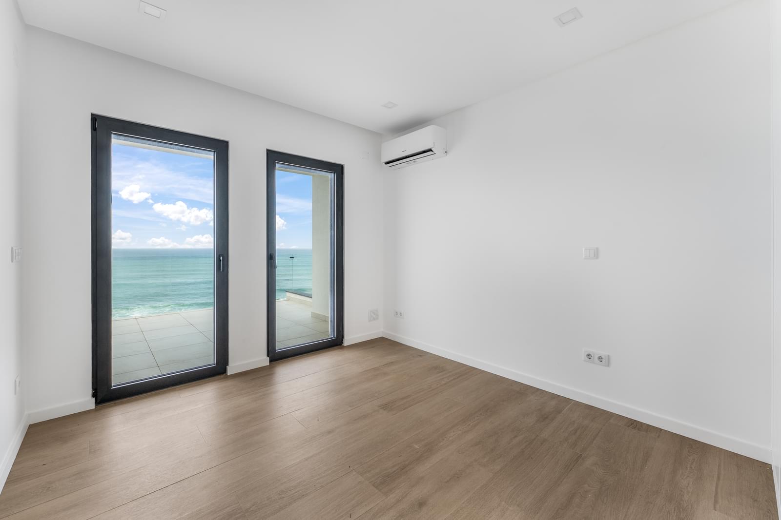 3 Bedroom Villa/Townhouse's Image 8