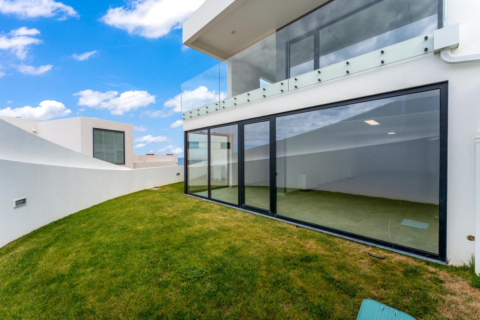 3 Bedroom Villa/Townhouse's Image 21