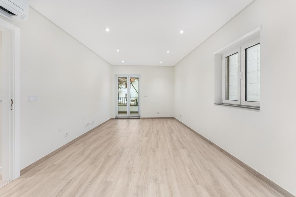 2 Bedroom Apartment in Rua Dra Iracy Doyle 9, Centro Cascais, Cascais 4085046269